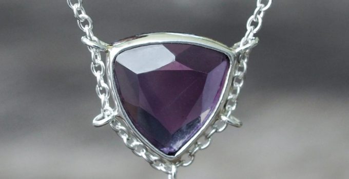5 Best Amethyst Necklaces to Buy
