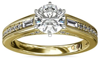 Round engagement ring