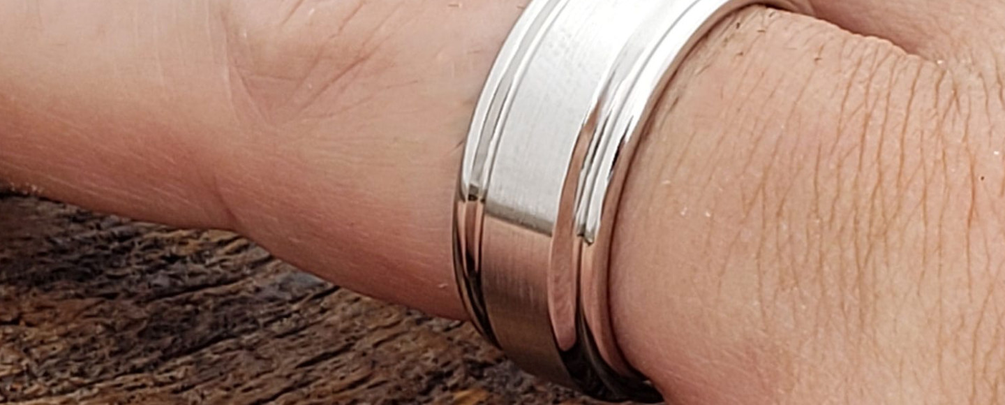 Cobalt Chrome Wedding Bands (Are They the Best Metal Alternative?)