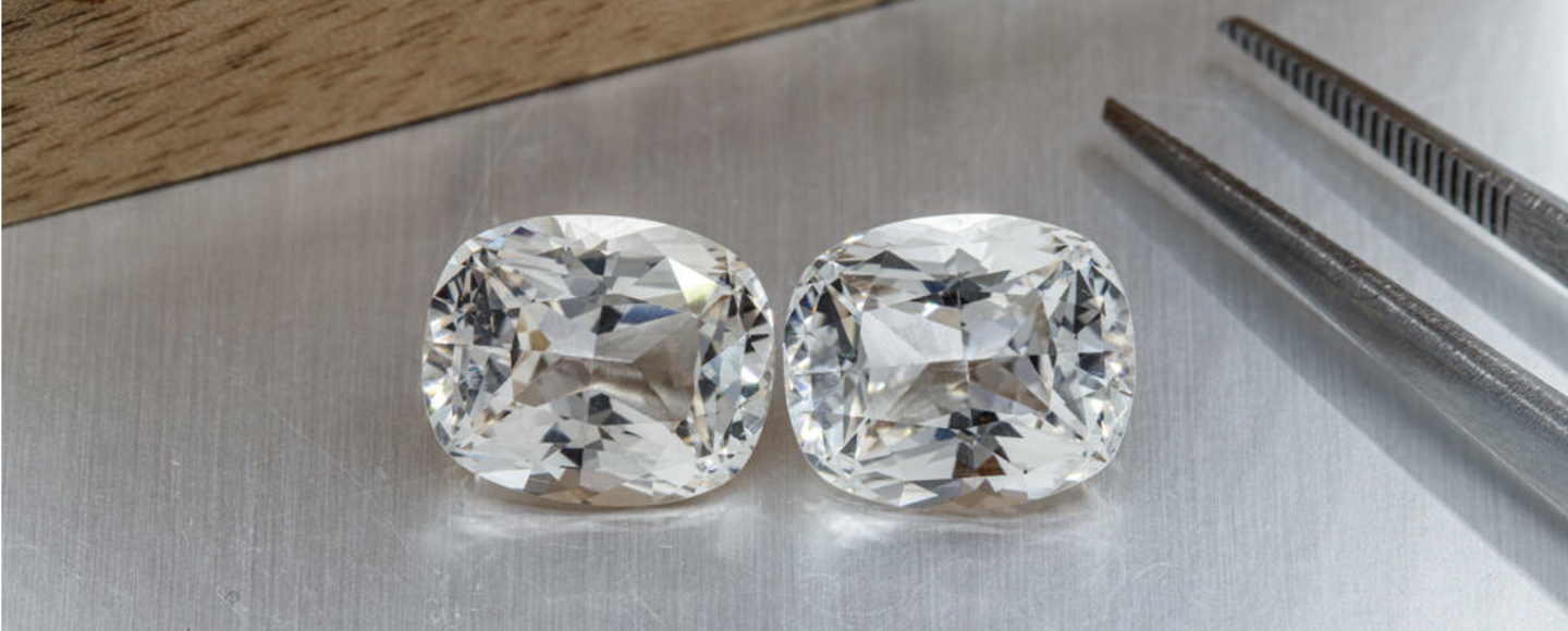 White Topaz vs Diamond – Which One to Propose With?