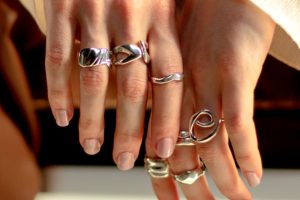 Sterling Silver vs Stainless Steel – Which is Better?